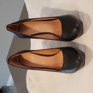 High heel Leather Pump